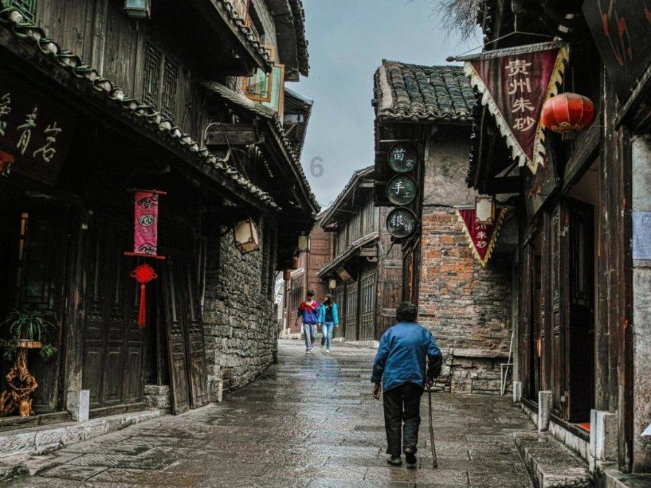 探索知识星球平台 | 在《狂飙》中,高启强有没有把安欣当作真朋友?知识社区